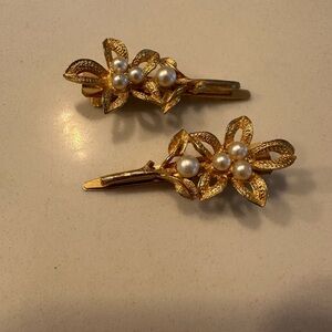 Vintage Gold Tone Floral Hair Clips with Pearls
